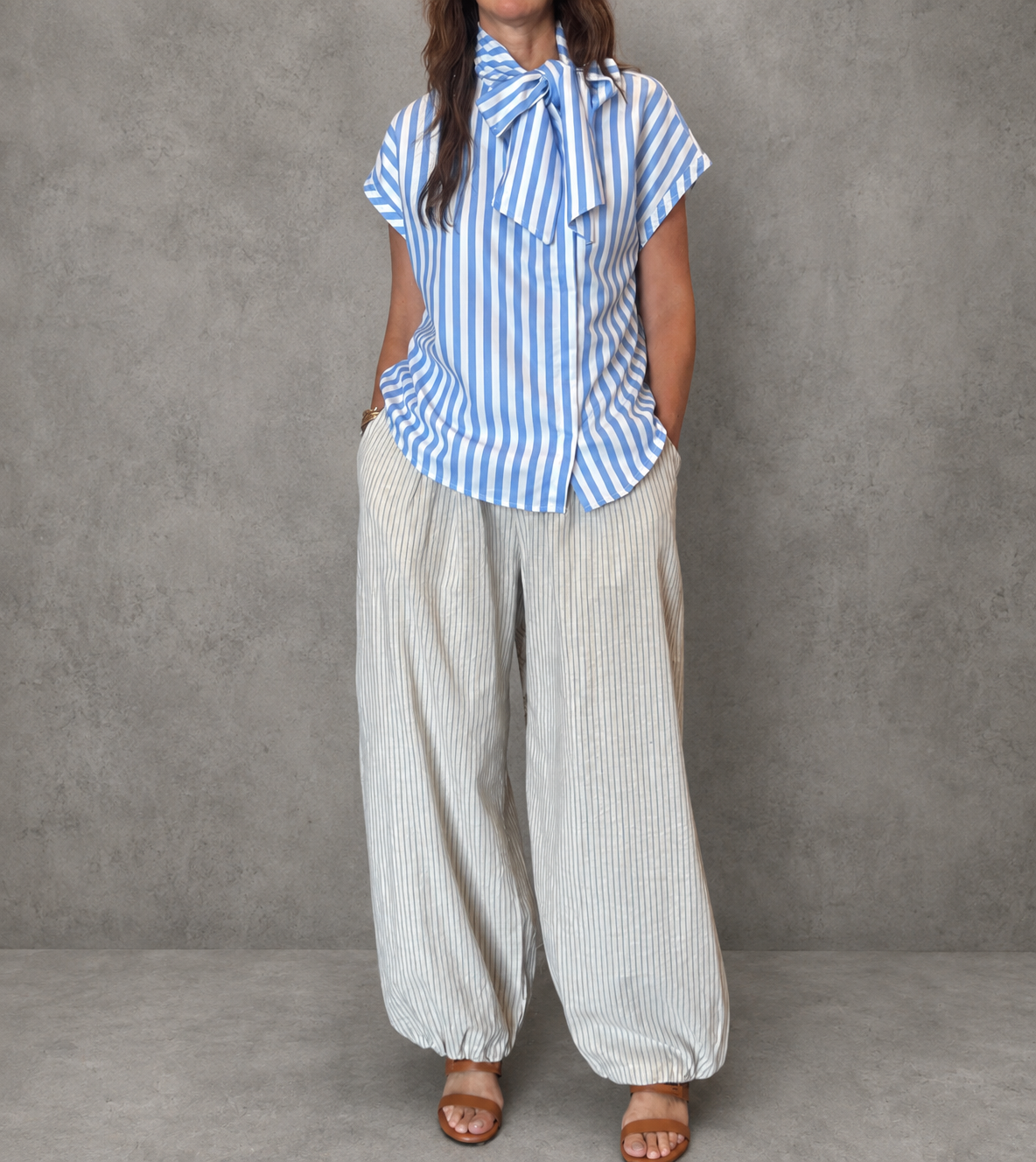 BLUSA RAYAS CON LAZO EN CUELLO