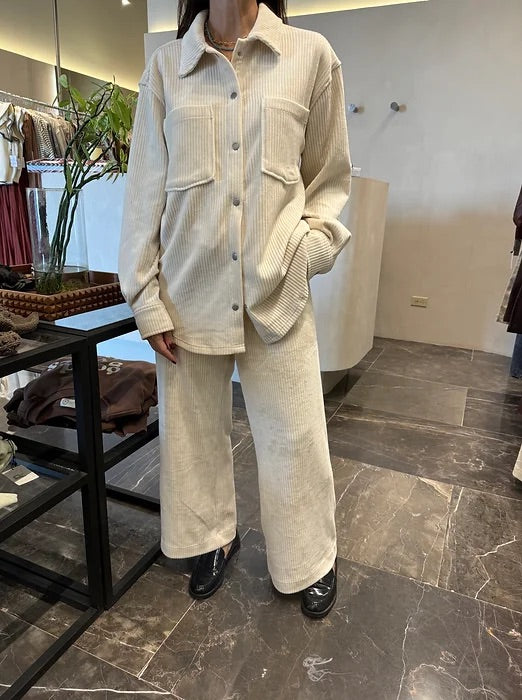 SET PANTS DE PANA BLUSA BOTONES OVERSIZED