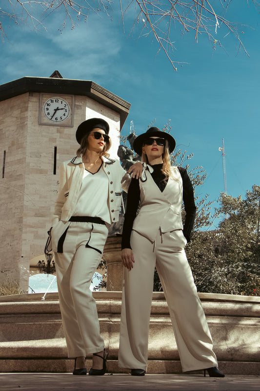 PANTALÓN BOLSAS POR FUERA BLANCO Y NEGRO