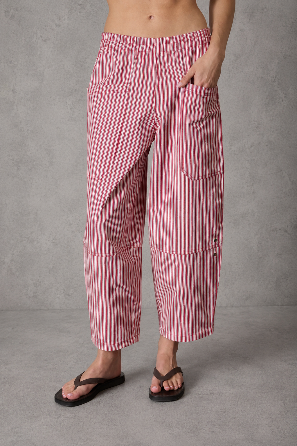 PANTALON WIDE LEG A RAYAS BOLSILLO FRONTAL