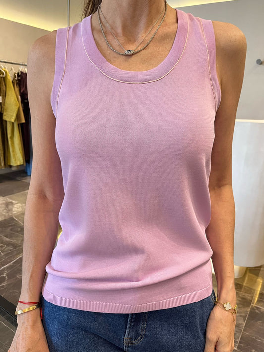 TANK TOP CON DETALLE ORILLA BLANCA