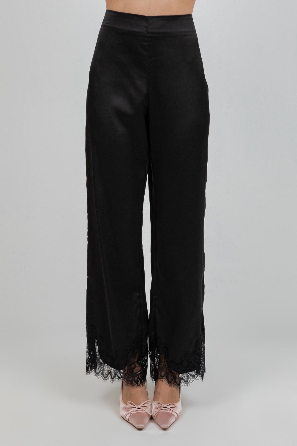 PANTALÓN SATIN CON DOBLADILLO DE ENCAJE