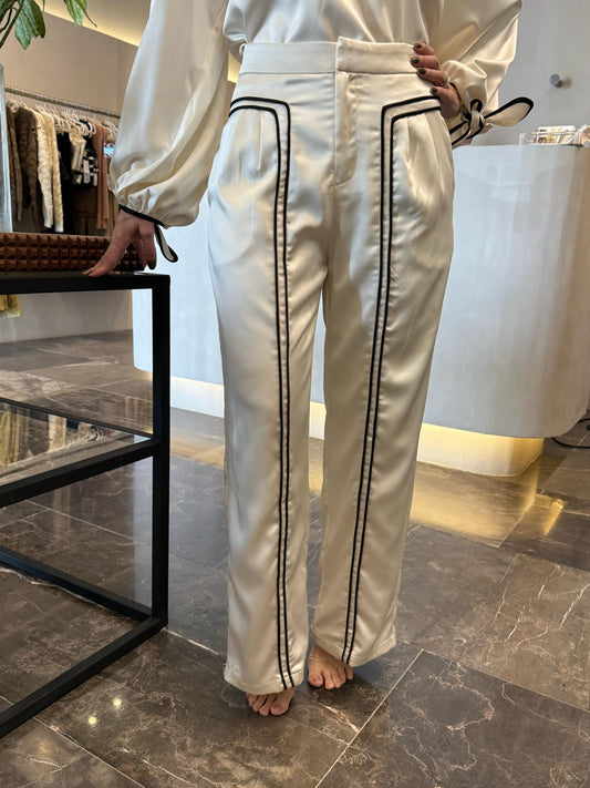 PANTALÓN SEDA CON DETALLE NEGRO