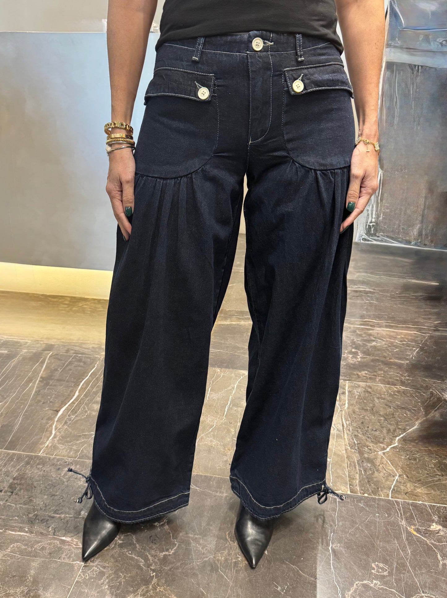 JEANS WIDE LEG BOLSILLOS FRONTALES