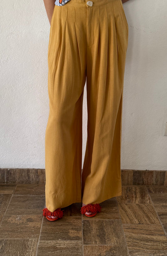 PANTALÓN PINZAS LIGERO MUSTARD