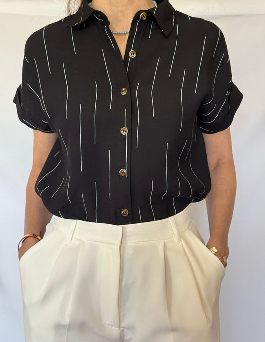 BLUSA TIPO CAMISA MANGA CORTA