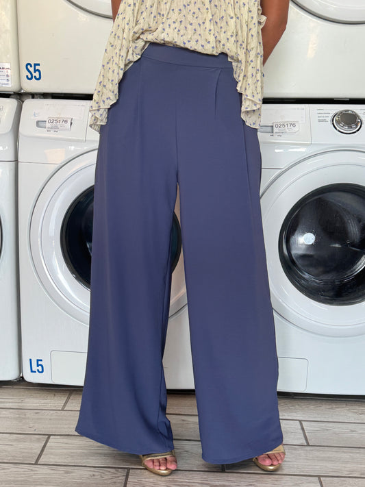 PANTALÓN WIDE LEG CON PINZAS