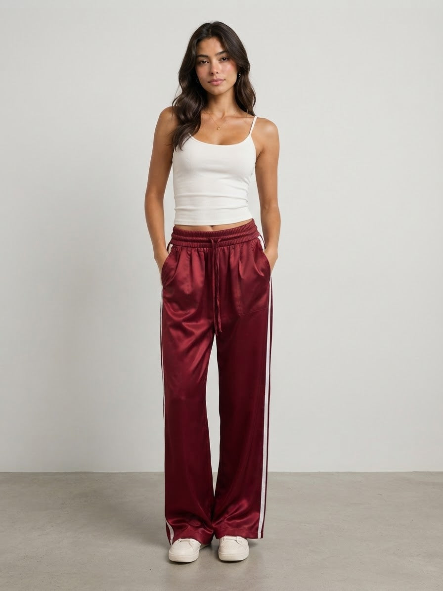 PANTALÓN CON RAYAS A LOS COSTADOS